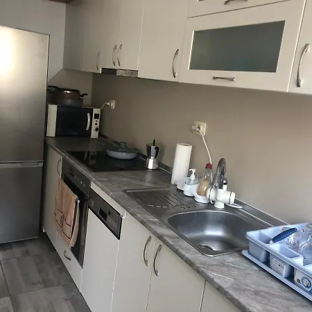Апартамент В Центъра На Града На Десет Минути От Плажа. Lejlighed Burgas City