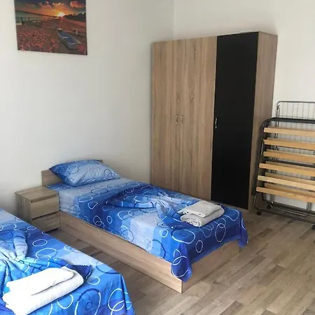 Апартамент В Центъра На Града На Десет Минути От Плажа. Burgas City